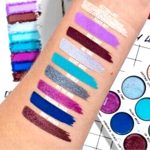 BH Cosmetics DO NOT DISTURB - 9 Eyeshadow Color Palette - Picture 2 of 12